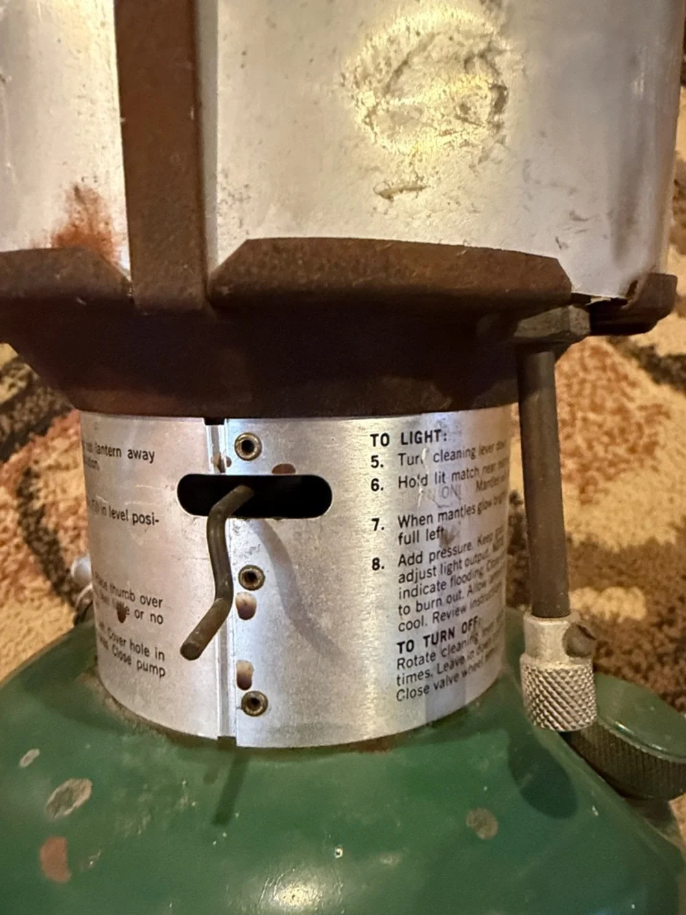 Vintage Coleman 220J lantern